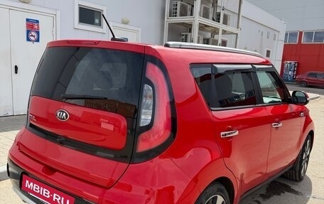 KIA Soul II рестайлинг, 2017 год, 1 800 000 рублей, 6 фотография