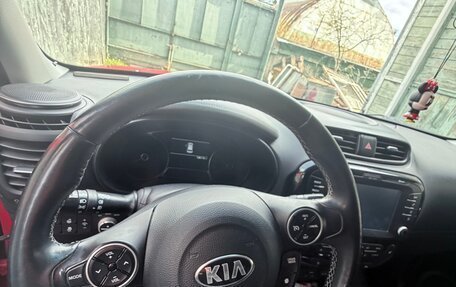 KIA Soul II рестайлинг, 2017 год, 1 800 000 рублей, 31 фотография