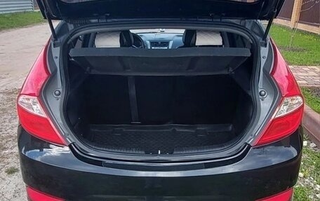 Hyundai Solaris II рестайлинг, 2012 год, 720 000 рублей, 4 фотография