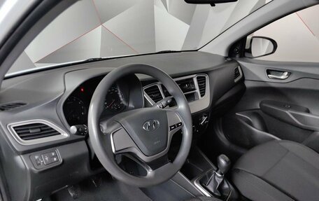 Hyundai Solaris II рестайлинг, 2019 год, 1 177 000 рублей, 19 фотография
