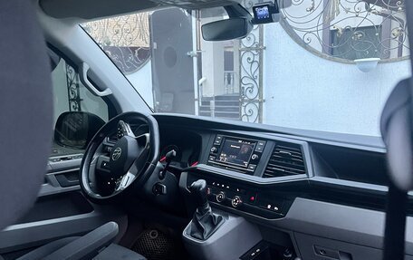 Volkswagen Transporter T6 рестайлинг, 2021 год, 4 500 000 рублей, 1 фотография