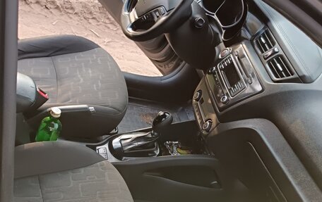 KIA Rio III рестайлинг, 2015 год, 950 000 рублей, 9 фотография