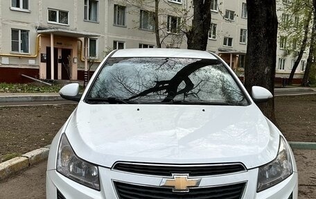 Chevrolet Cruze II, 2015 год, 900 000 рублей, 2 фотография