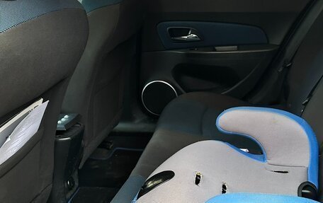 Chevrolet Cruze II, 2015 год, 900 000 рублей, 13 фотография