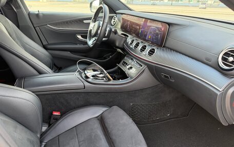 Mercedes-Benz E-Класс, 2019 год, 3 700 000 рублей, 13 фотография