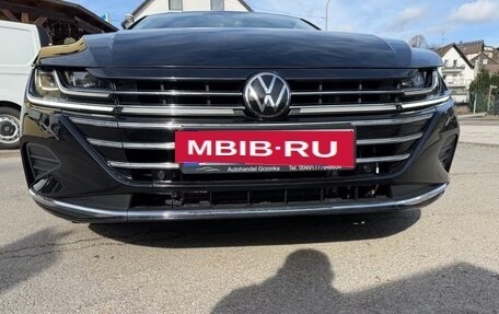 Volkswagen Arteon I, 2023 год, 3 840 000 рублей, 2 фотография