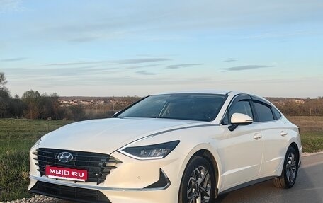 Hyundai Sonata VIII, 2020 год, 2 370 000 рублей, 1 фотография