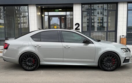 Skoda Octavia RS, 2019 год, 2 790 000 рублей, 3 фотография