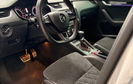 Skoda Octavia RS, 2019 год, 2 790 000 рублей, 10 фотография