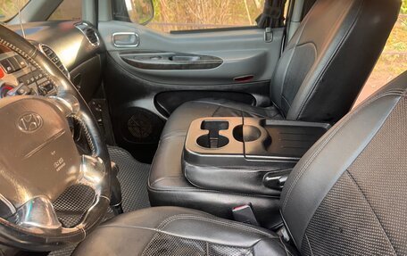 Hyundai Starex I рестайлинг, 2006 год, 950 000 рублей, 12 фотография