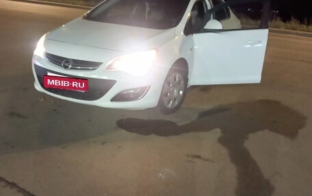 Opel Astra J, 2012 год, 460 000 рублей, 6 фотография