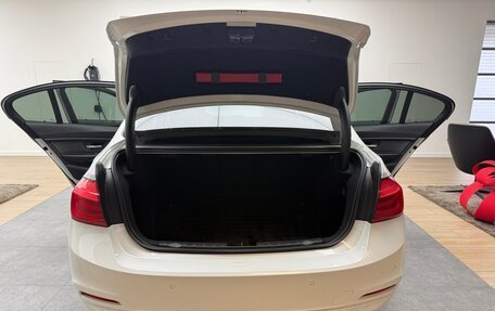 BMW 3 серия, 2017 год, 1 990 000 рублей, 19 фотография