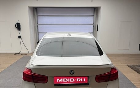 BMW 3 серия, 2017 год, 1 990 000 рублей, 20 фотография