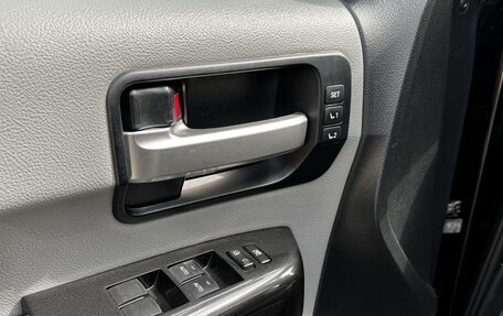 Toyota Sequoia II рестайлинг, 2008 год, 3 500 000 рублей, 19 фотография