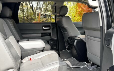Toyota Sequoia II рестайлинг, 2008 год, 3 500 000 рублей, 30 фотография