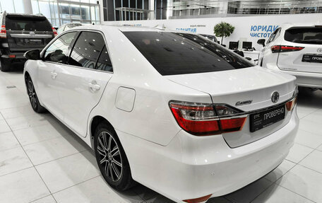 Toyota Camry, 2017 год, 1 990 000 рублей, 8 фотография