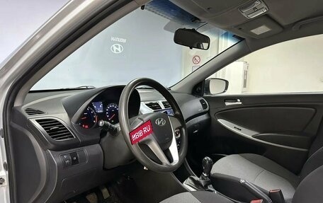 Hyundai Solaris II рестайлинг, 2013 год, 783 000 рублей, 15 фотография