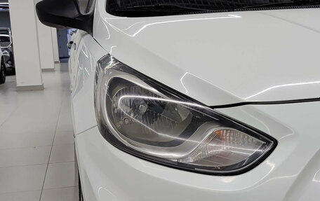 Hyundai Solaris II рестайлинг, 2013 год, 745 000 рублей, 21 фотография