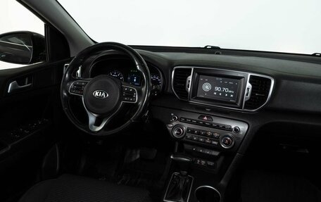 KIA Sportage IV рестайлинг, 2018 год, 2 205 000 рублей, 13 фотография