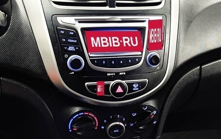 Hyundai Solaris II рестайлинг, 2013 год, 745 000 рублей, 18 фотография