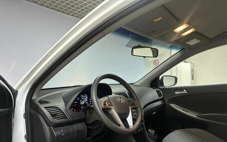 Hyundai Solaris II рестайлинг, 2015 год, 1 099 000 рублей, 14 фотография