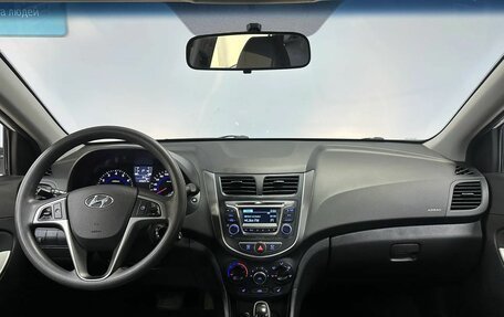 Hyundai Solaris II рестайлинг, 2015 год, 1 099 000 рублей, 13 фотография