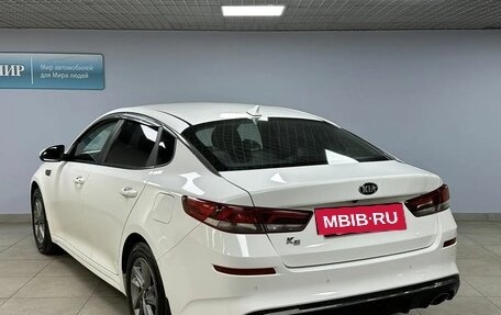 KIA K5 II, 2019 год, 1 712 000 рублей, 7 фотография