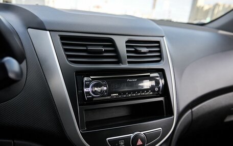 Hyundai Solaris II рестайлинг, 2013 год, 825 000 рублей, 9 фотография
