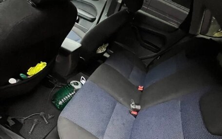 Ford Focus II рестайлинг, 2006 год, 580 000 рублей, 5 фотография