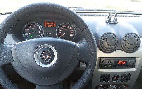 Renault Logan I, 2010 год, 370 000 рублей, 11 фотография