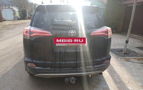 Toyota RAV4, 2018 год, 3 650 000 рублей, 7 фотография