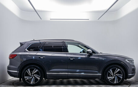 Volkswagen Touareg III, 2018 год, 4 728 000 рублей, 4 фотография