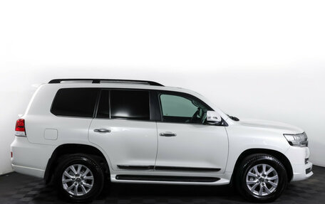 Toyota Land Cruiser 200, 2015 год, 5 185 000 рублей, 4 фотография