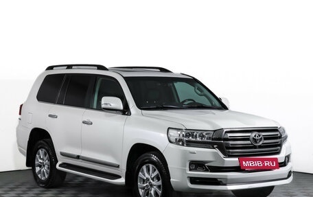 Toyota Land Cruiser 200, 2015 год, 5 185 000 рублей, 3 фотография