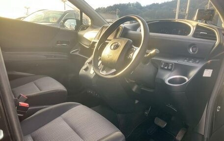 Toyota Sienta II, 2022 год, 1 130 000 рублей, 9 фотография