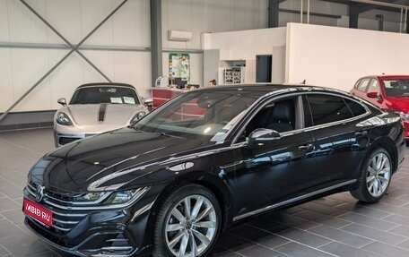 Volkswagen Arteon I, 2022 год, 5 700 000 рублей, 1 фотография