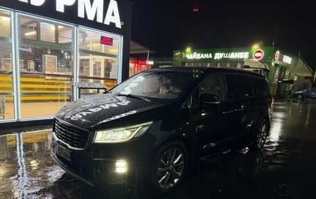 KIA Carnival III, 2019 год, 1 600 000 рублей, 14 фотография