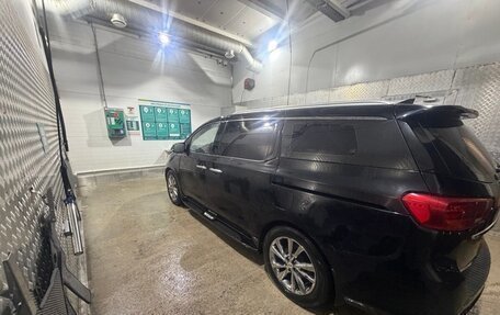 KIA Carnival III, 2019 год, 1 600 000 рублей, 11 фотография