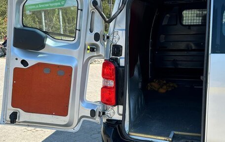 Toyota ProAce II, 2016 год, 1 950 000 рублей, 6 фотография