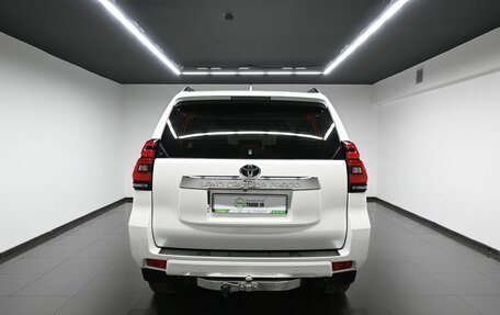Toyota Land Cruiser Prado 150 рестайлинг 2, 2020 год, 5 695 000 рублей, 4 фотография