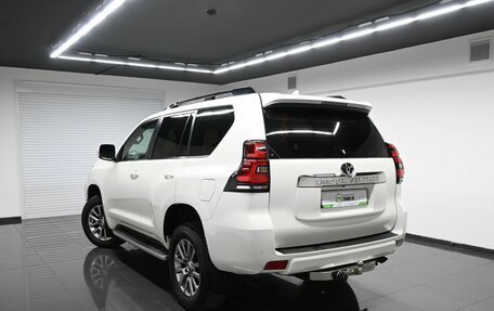 Toyota Land Cruiser Prado 150 рестайлинг 2, 2020 год, 5 695 000 рублей, 6 фотография