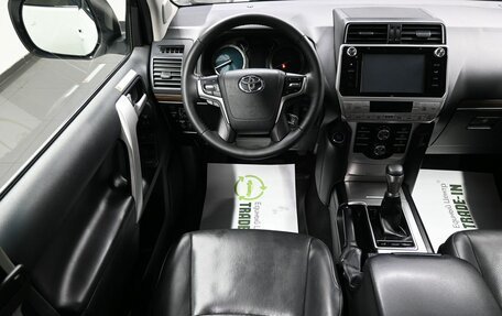 Toyota Land Cruiser Prado 150 рестайлинг 2, 2020 год, 5 695 000 рублей, 13 фотография