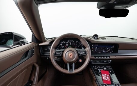 Porsche 911, 2025 год, 29 890 000 рублей, 17 фотография