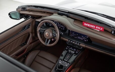 Porsche 911, 2025 год, 29 890 000 рублей, 33 фотография