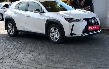 Lexus UX I, 2019 год, 2 700 000 рублей, 1 фотография