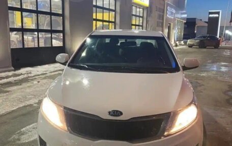 KIA Rio III рестайлинг, 2015 год, 850 000 рублей, 2 фотография