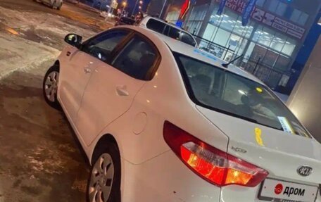 KIA Rio III рестайлинг, 2015 год, 850 000 рублей, 5 фотография