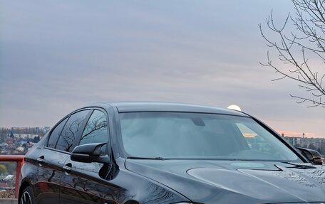 BMW 5 серия, 2016 год, 2 550 000 рублей, 2 фотография