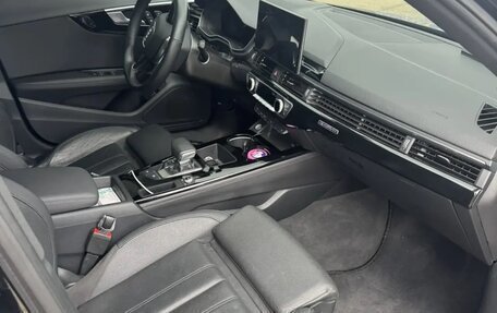 Audi A4, 2021 год, 4 050 000 рублей, 5 фотография