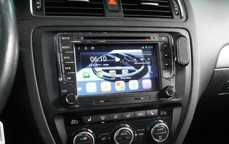 Volkswagen Jetta VI, 2013 год, 1 049 000 рублей, 12 фотография